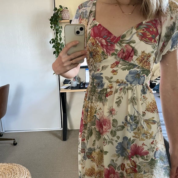 Wayf Tanya Ruffle Hem Maxi Dress - Picture 7 of 8